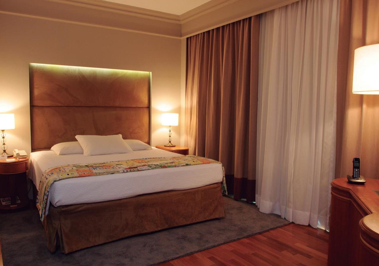 Hotel Gran Estanplaza Berrini São Paulo Zewnętrze zdjęcie A bedroom